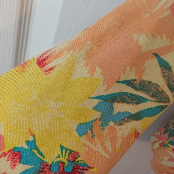 Patagonia Zip Up Rash Guard - Picture 2 of 2